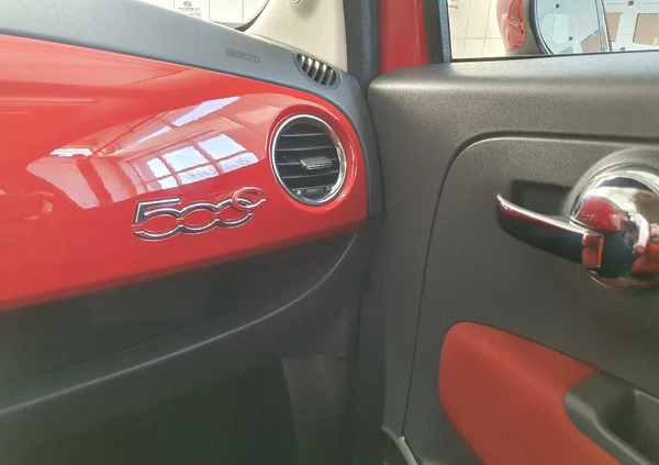 Fiat 500 cena 29999 przebieg: 117000, rok produkcji 2014 z Kamieńsk małe 742